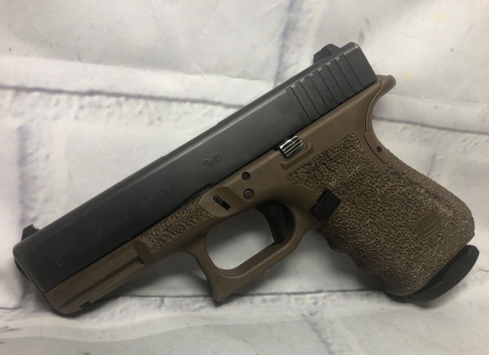 Glock 19 gen 4 FDE customized 9mm